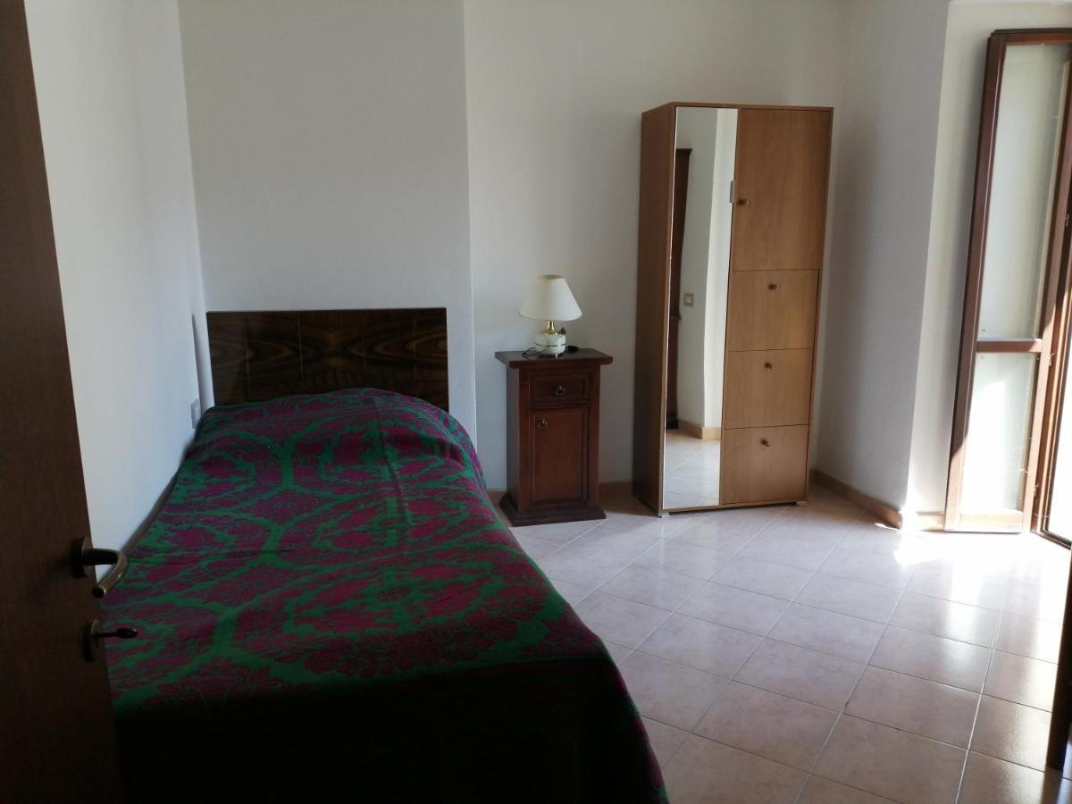 Mille Papaveri Rossi Casa Di Angela Serravalle di Chienti Eksteriør bilde