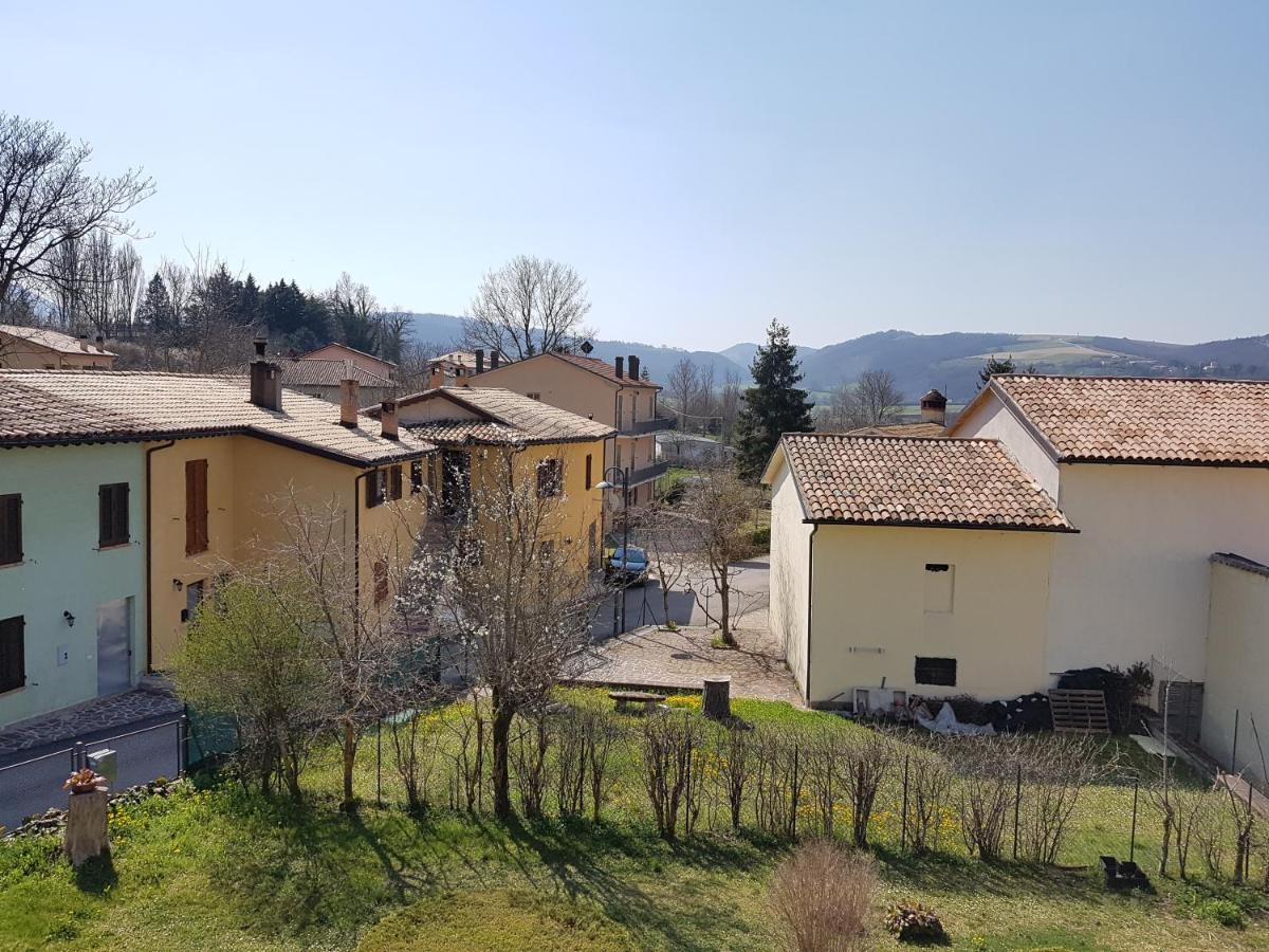 Mille Papaveri Rossi Casa Di Angela Serravalle di Chienti Eksteriør bilde