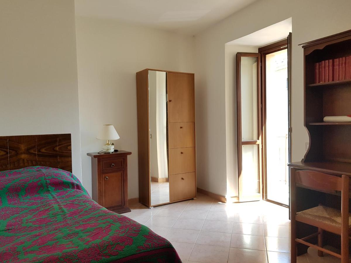 Mille Papaveri Rossi Casa Di Angela Serravalle di Chienti Eksteriør bilde