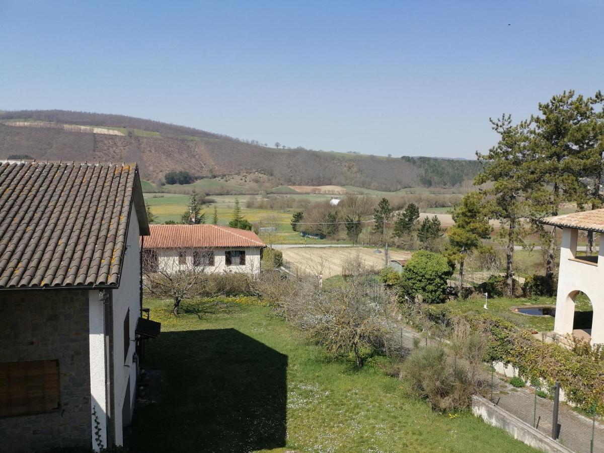 Mille Papaveri Rossi Casa Di Angela Serravalle di Chienti Eksteriør bilde